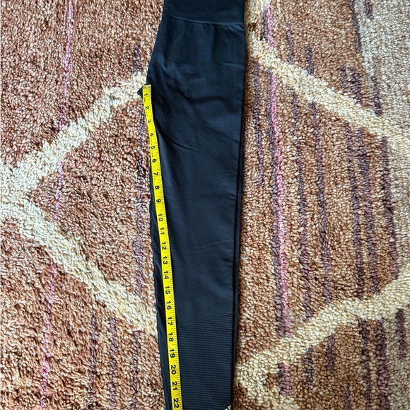 ADIDAS Seamless Leggings - Picture 6 of 8